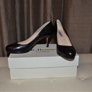 LK Bennett Black Heels Elegant Design